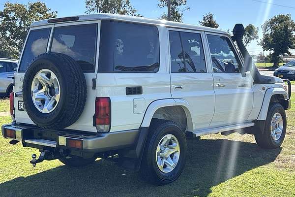 2019 Toyota Landcruiser GXL VDJ76R