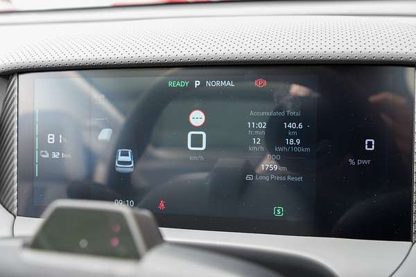 2025 MG MGS5 EV Essence 62 ZS3EM