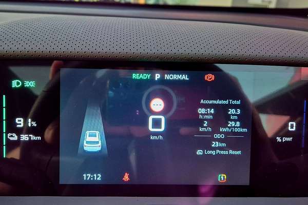 2025 MG MGS5 EV Essence 62 ZS3EM