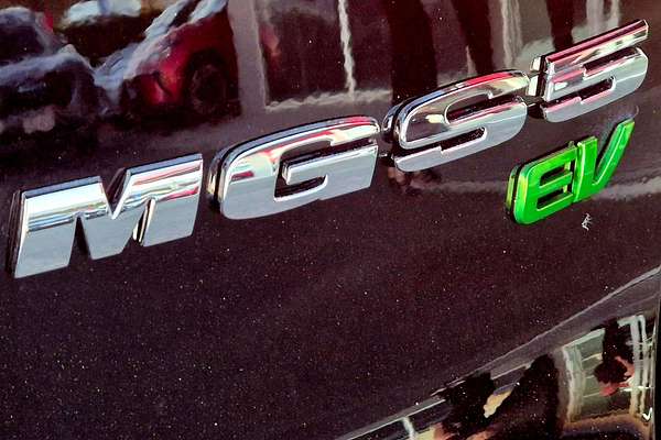 2025 MG MGS5 EV Essence 62 ZS3EM