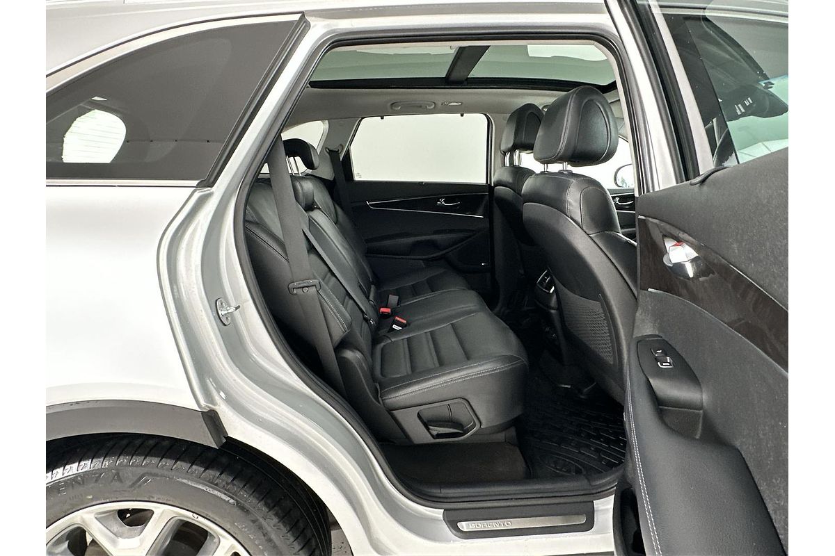 2017 Kia Sorento Platinum UM