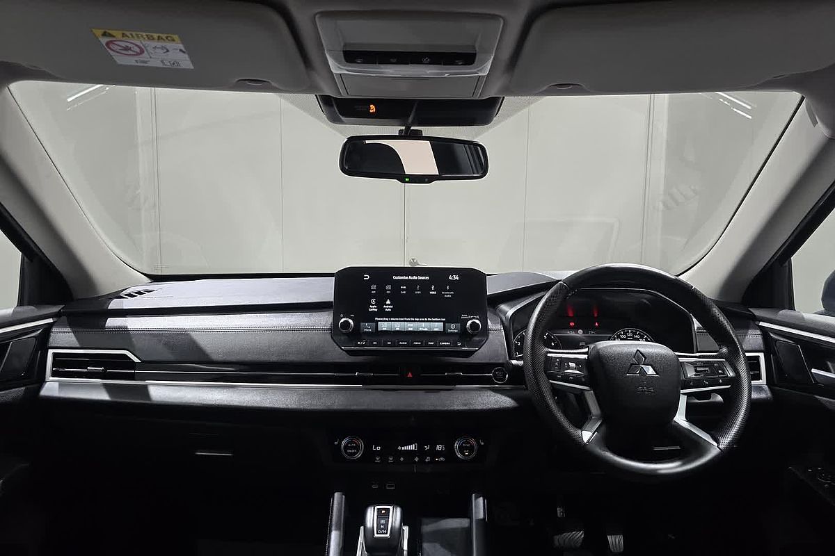 2023 Mitsubishi OUTLANDER OUTLANDER ASPIRE 7 SEAT (2WD) ZM2P46