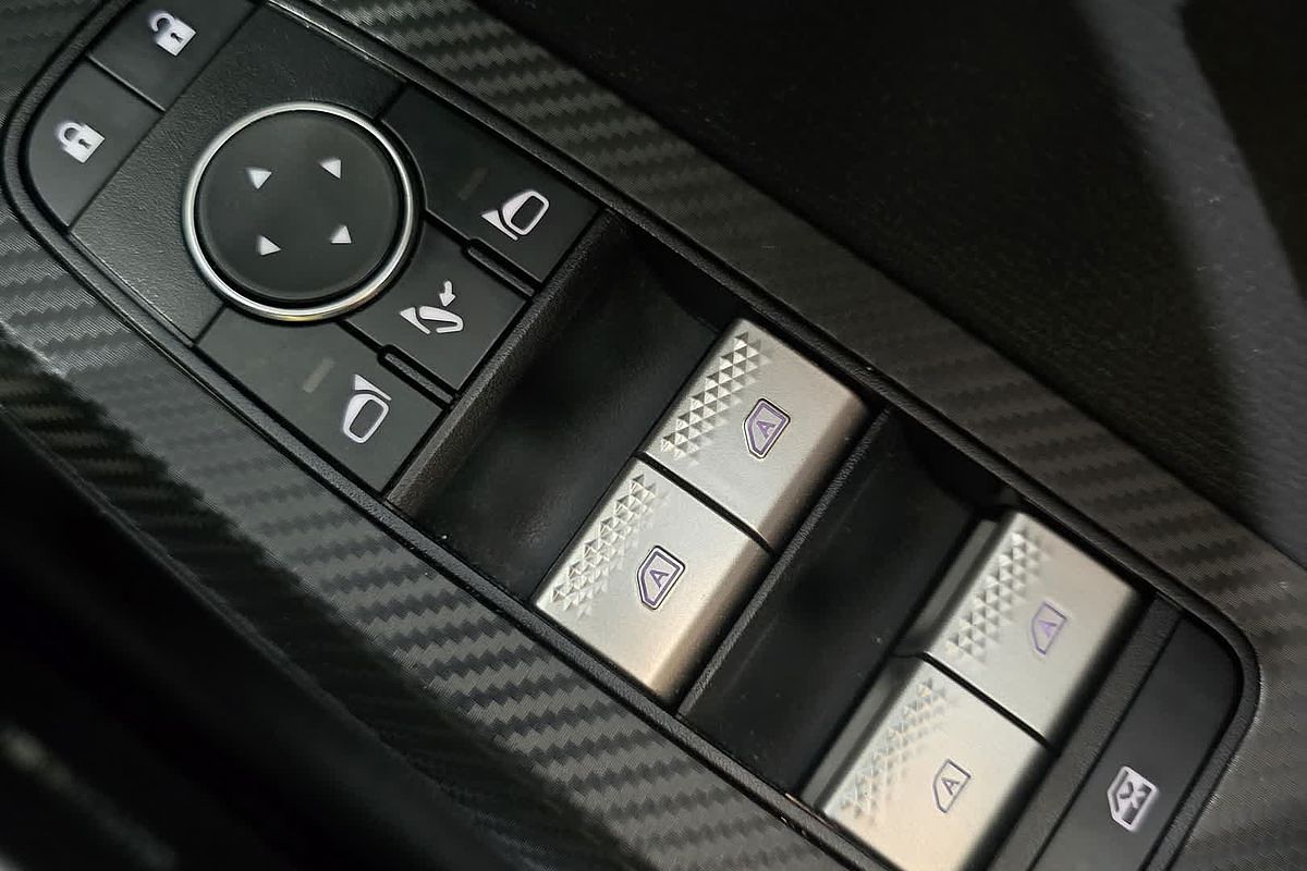 2023 Mitsubishi OUTLANDER OUTLANDER ASPIRE 7 SEAT (2WD) ZM2P46