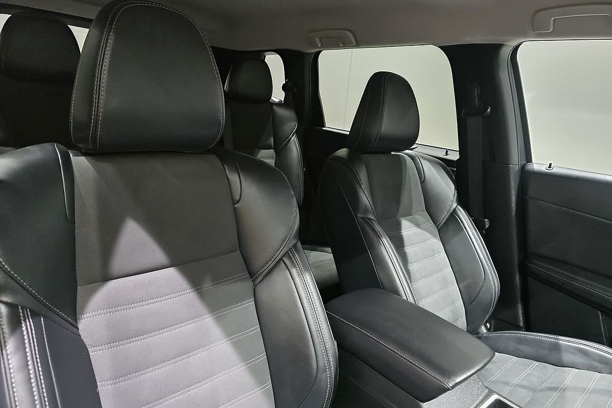 2023 Mitsubishi OUTLANDER OUTLANDER ASPIRE 7 SEAT (2WD) ZM2P46