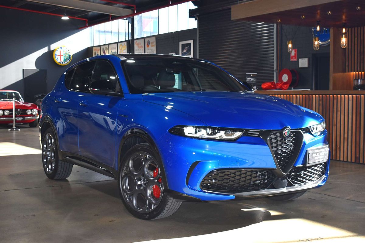 2023 Alfa Romeo Tonale Veloce Plug-In Hybrid