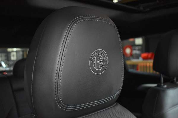 2023 Alfa Romeo Tonale Veloce Plug-In Hybrid