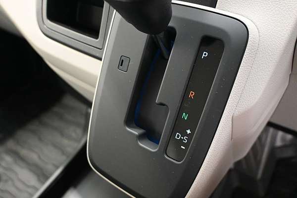2025 Toyota Hiace