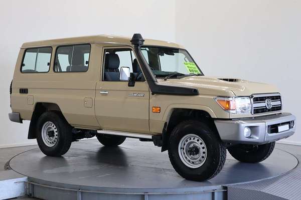 2022 Toyota Landcruiser GXL Troopcarrier VDJ78R
