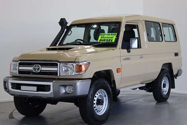 2022 Toyota Landcruiser GXL Troopcarrier VDJ78R
