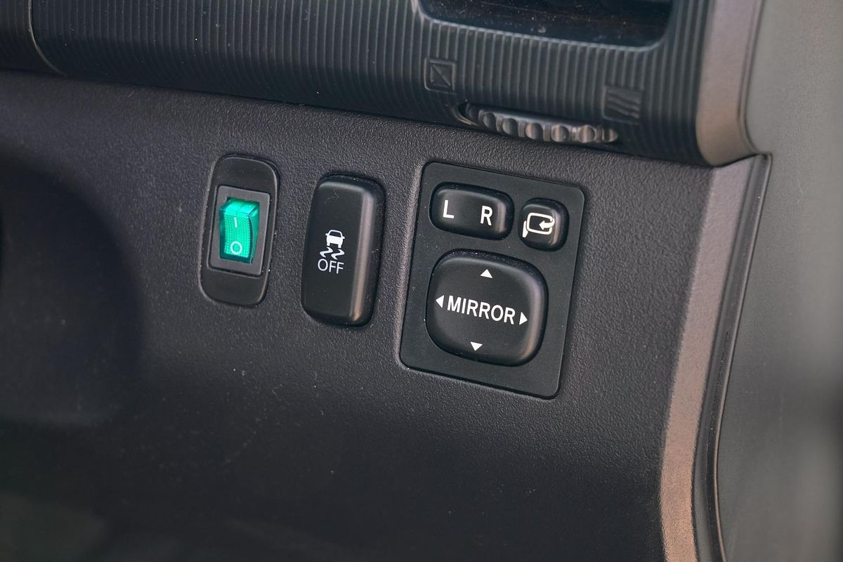 2015 Mitsubishi Triton GLX-R MN 4X4