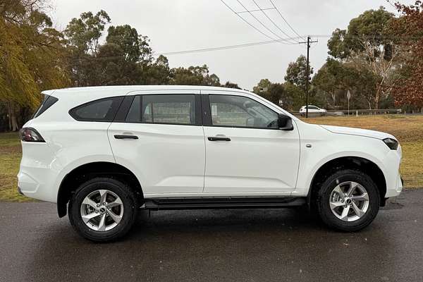 2025 Isuzu MU-X LS-M