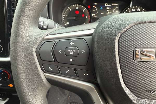 2025 Isuzu MU-X LS-M