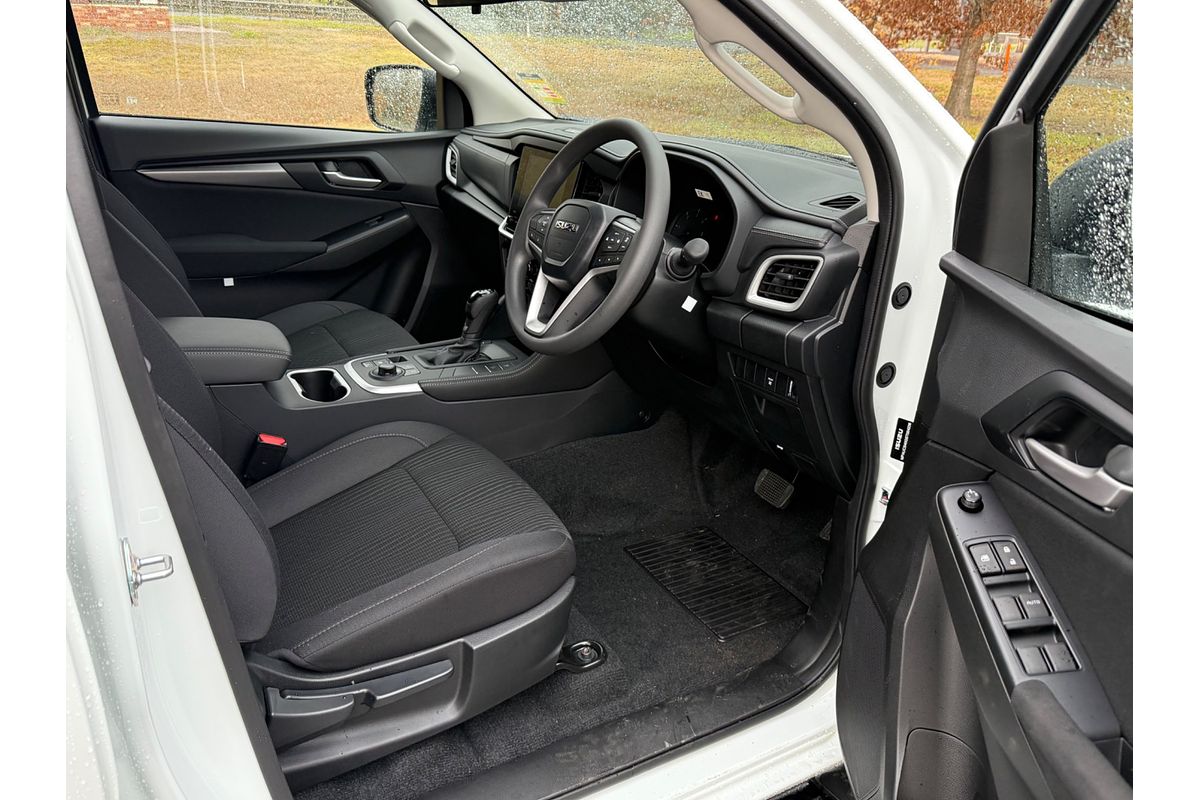 2025 Isuzu MU-X LS-M