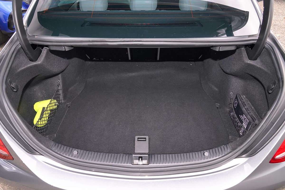 2015 Mercedes-Benz C-Class C200 W205