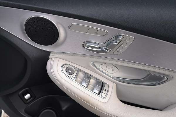 2015 Mercedes-Benz C-Class C200 W205