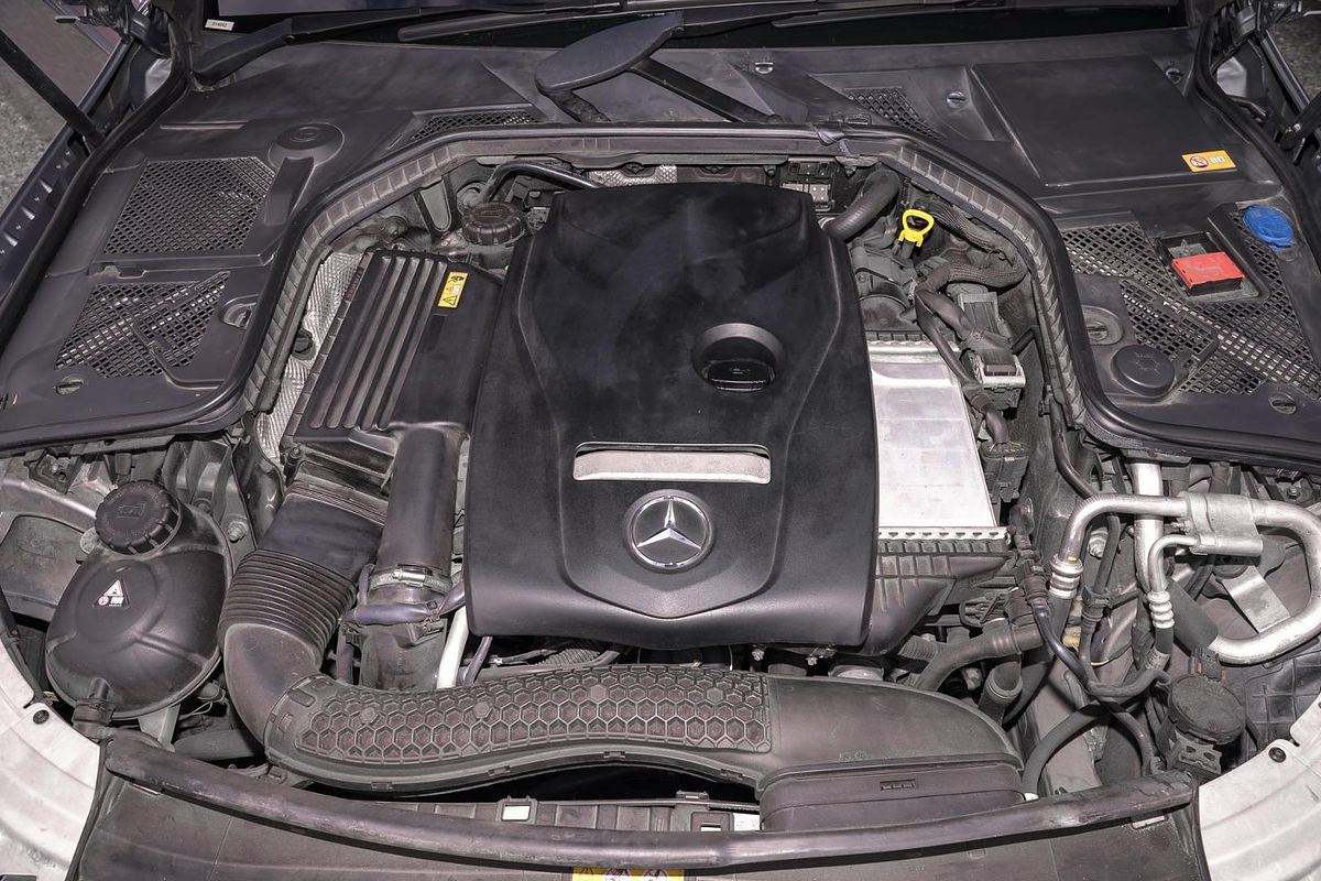 2015 Mercedes-Benz C-Class C200 W205