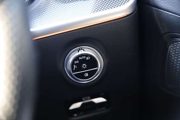 2022 Mercedes-Benz C-Class C200 W206