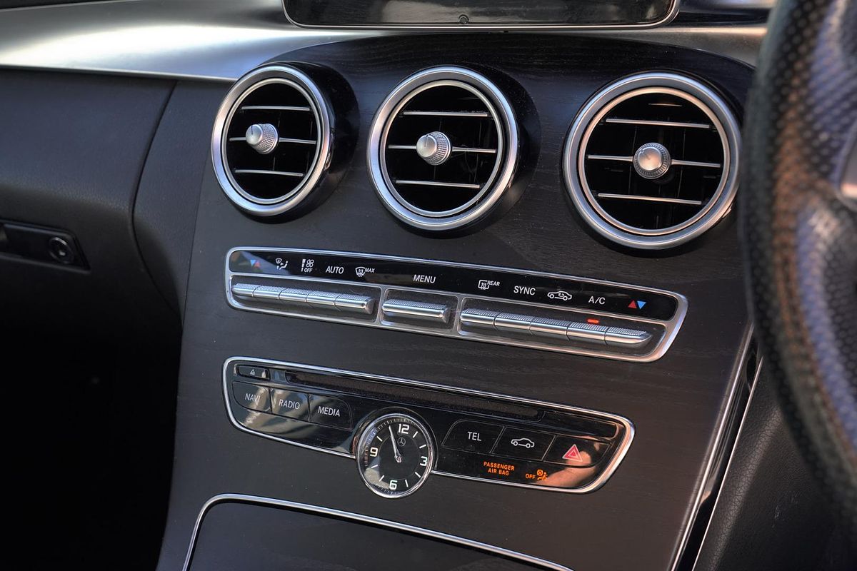 2015 Mercedes-Benz C-Class C200 W205