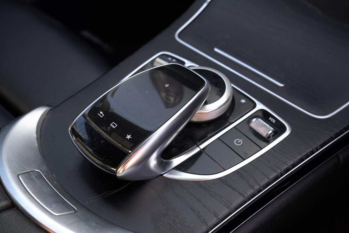 2015 Mercedes-Benz C-Class C200 W205