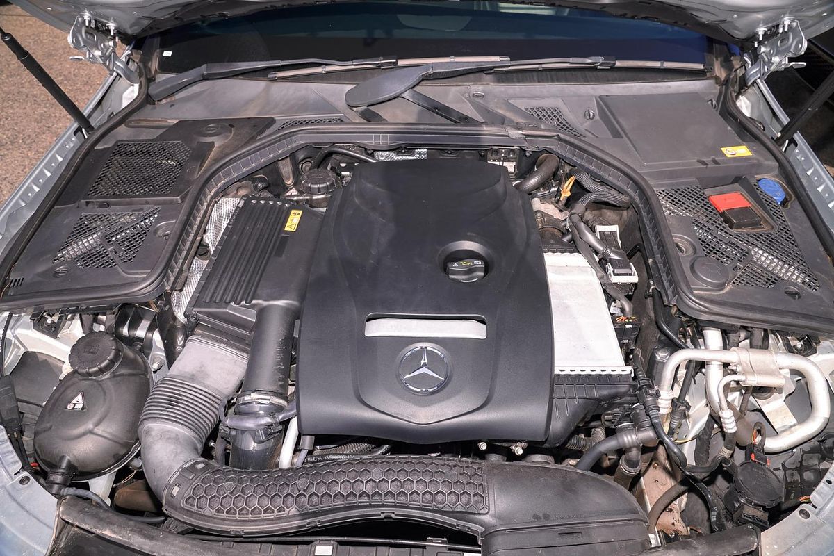 2015 Mercedes-Benz C-Class C200 W205