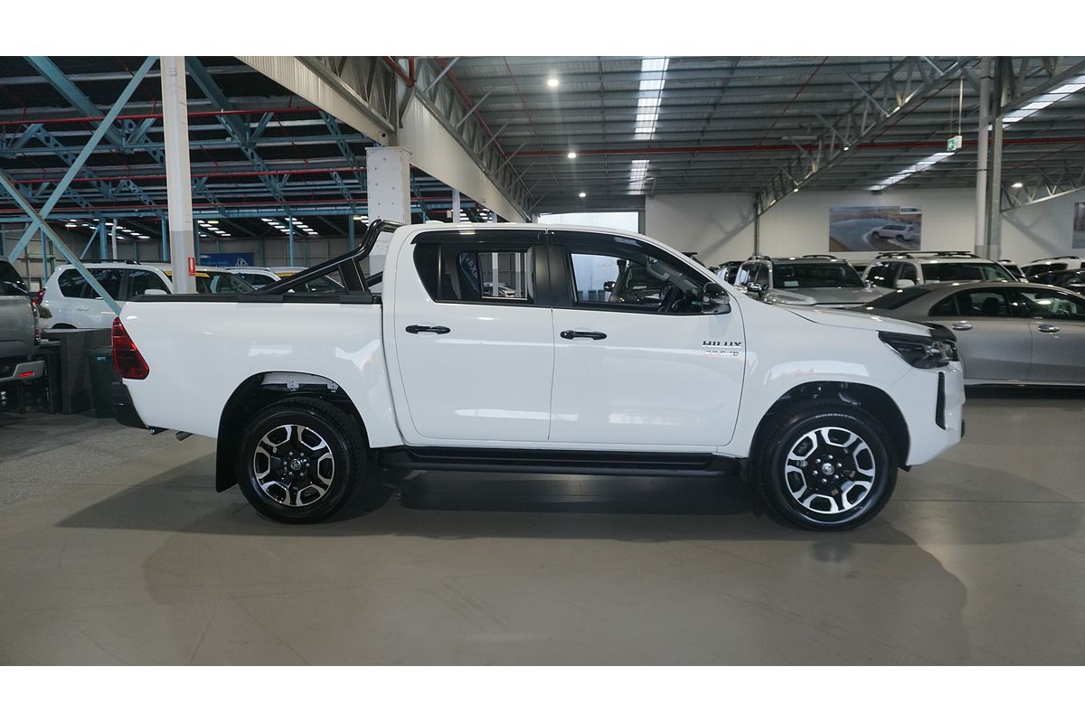 2024 Toyota Hilux SR5 48V GUN126R 4X4