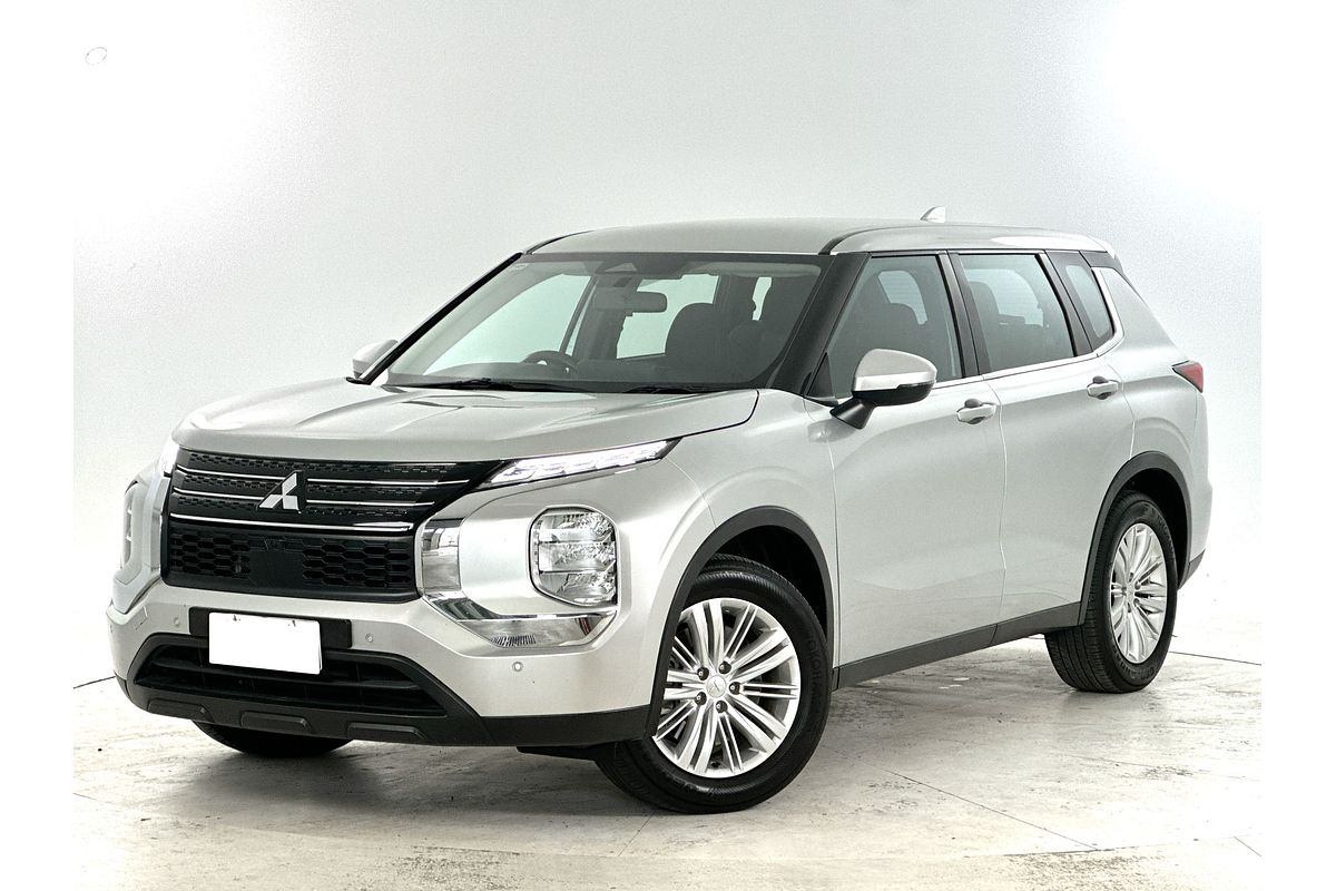 2022 Mitsubishi Outlander ES ZM