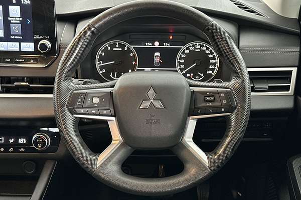 2022 Mitsubishi Outlander ES ZM