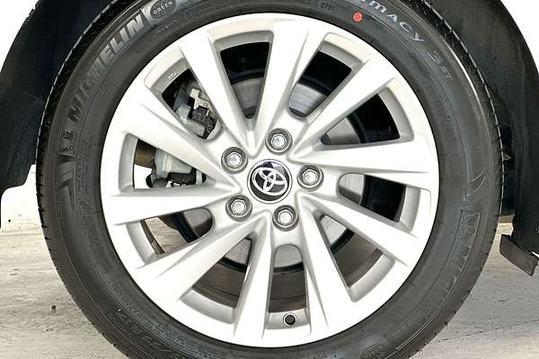 2021 Toyota Camry Ascent AXVH70R