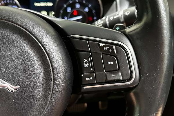 2015 Jaguar XE 20d Prestige X760