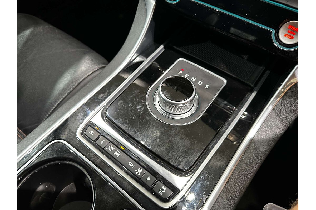 2015 Jaguar XE 20d Prestige X760