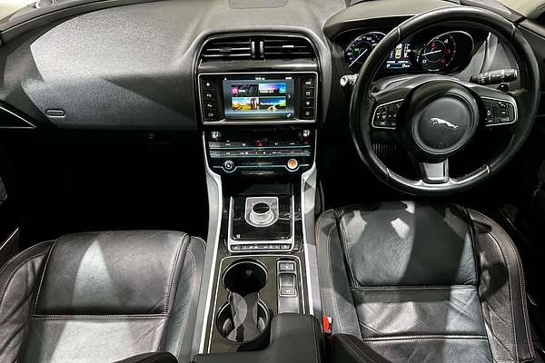 2015 Jaguar XE 20d Prestige X760