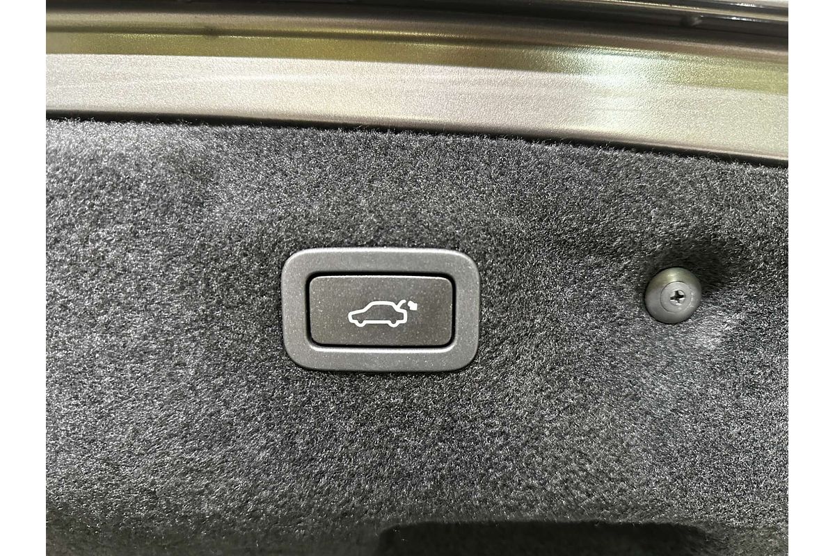 2015 Jaguar XE 20d Prestige X760