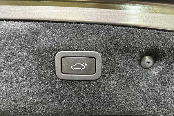 2015 Jaguar XE 20d Prestige X760