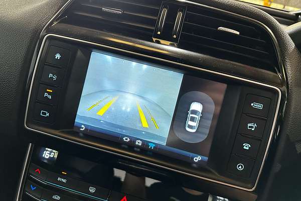 2015 Jaguar XE 20d Prestige X760