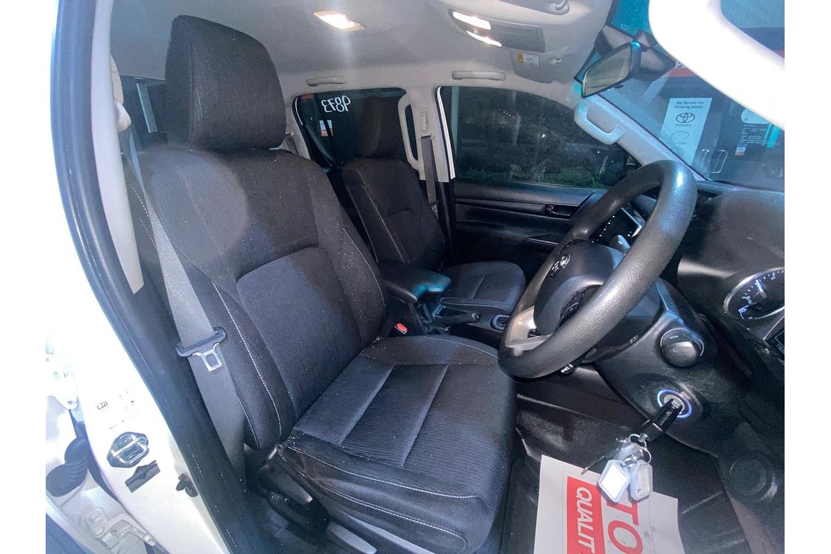 2020 Toyota Hilux SR GUN126R 4X4