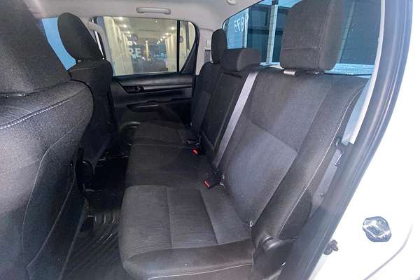2020 Toyota Hilux SR GUN126R 4X4