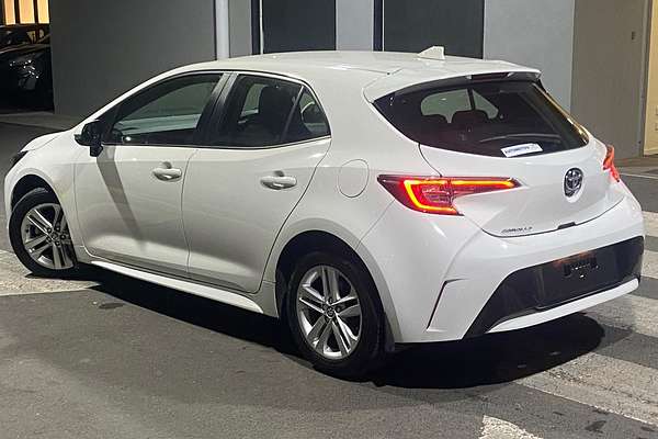2018 Toyota Corolla Ascent Sport MZEA12R