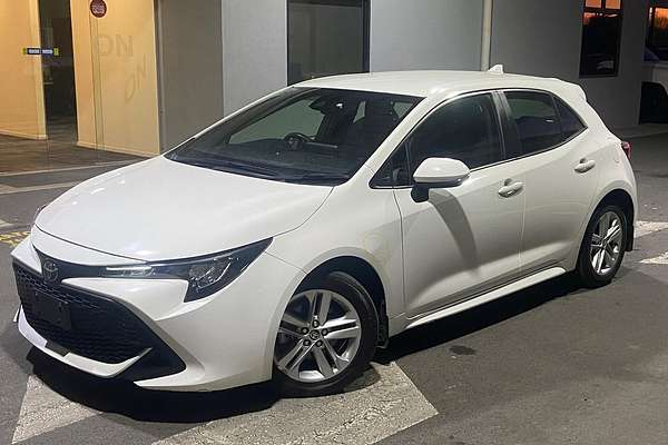 2018 Toyota Corolla Ascent Sport MZEA12R