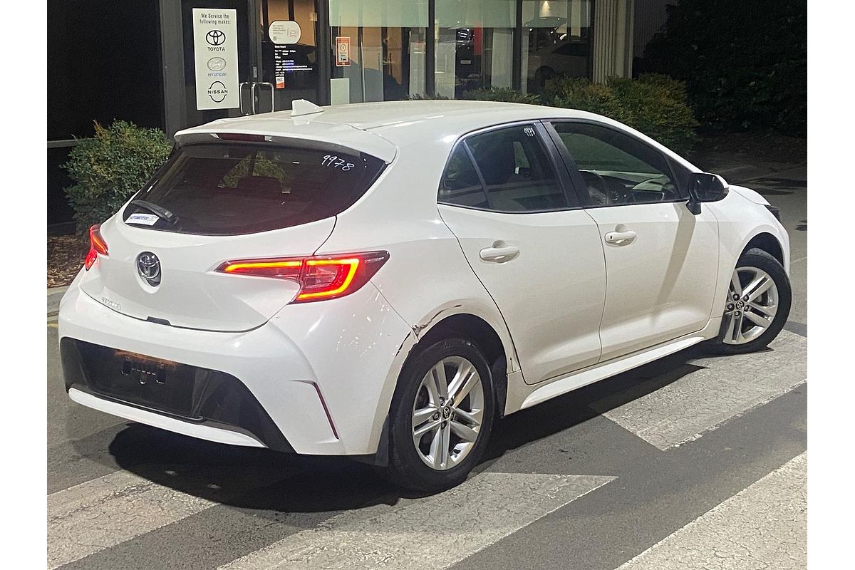 2018 Toyota Corolla Ascent Sport MZEA12R