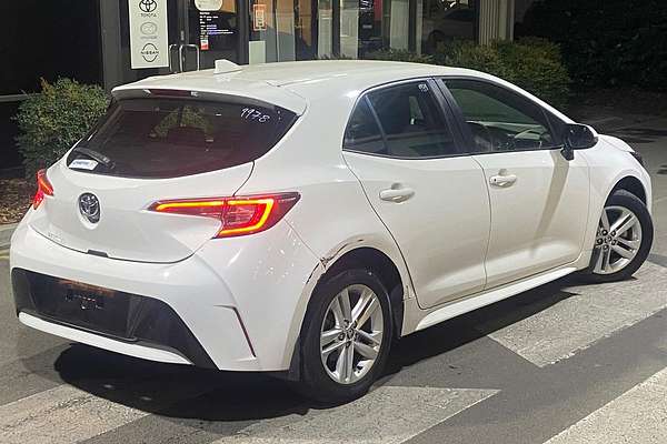 2018 Toyota Corolla Ascent Sport MZEA12R