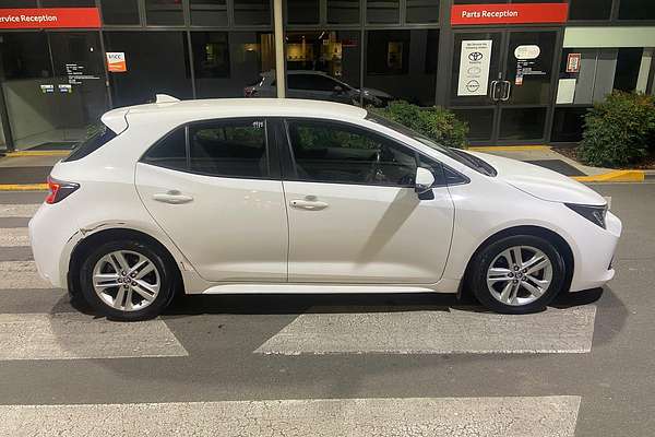 2018 Toyota Corolla Ascent Sport MZEA12R