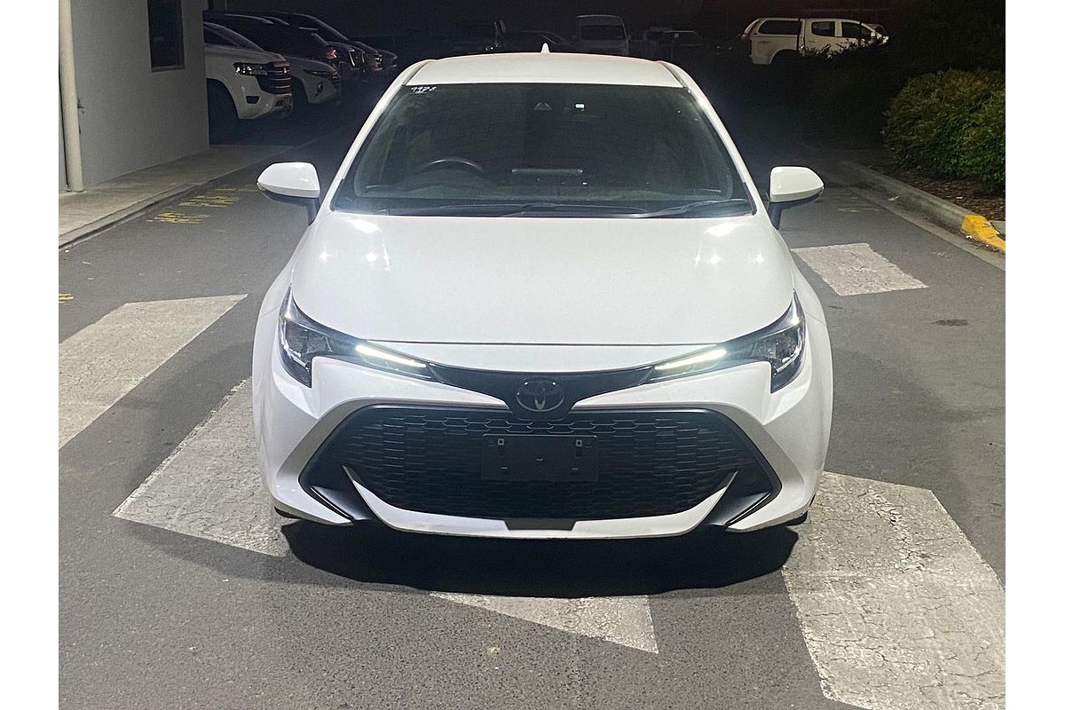 2018 Toyota Corolla Ascent Sport MZEA12R
