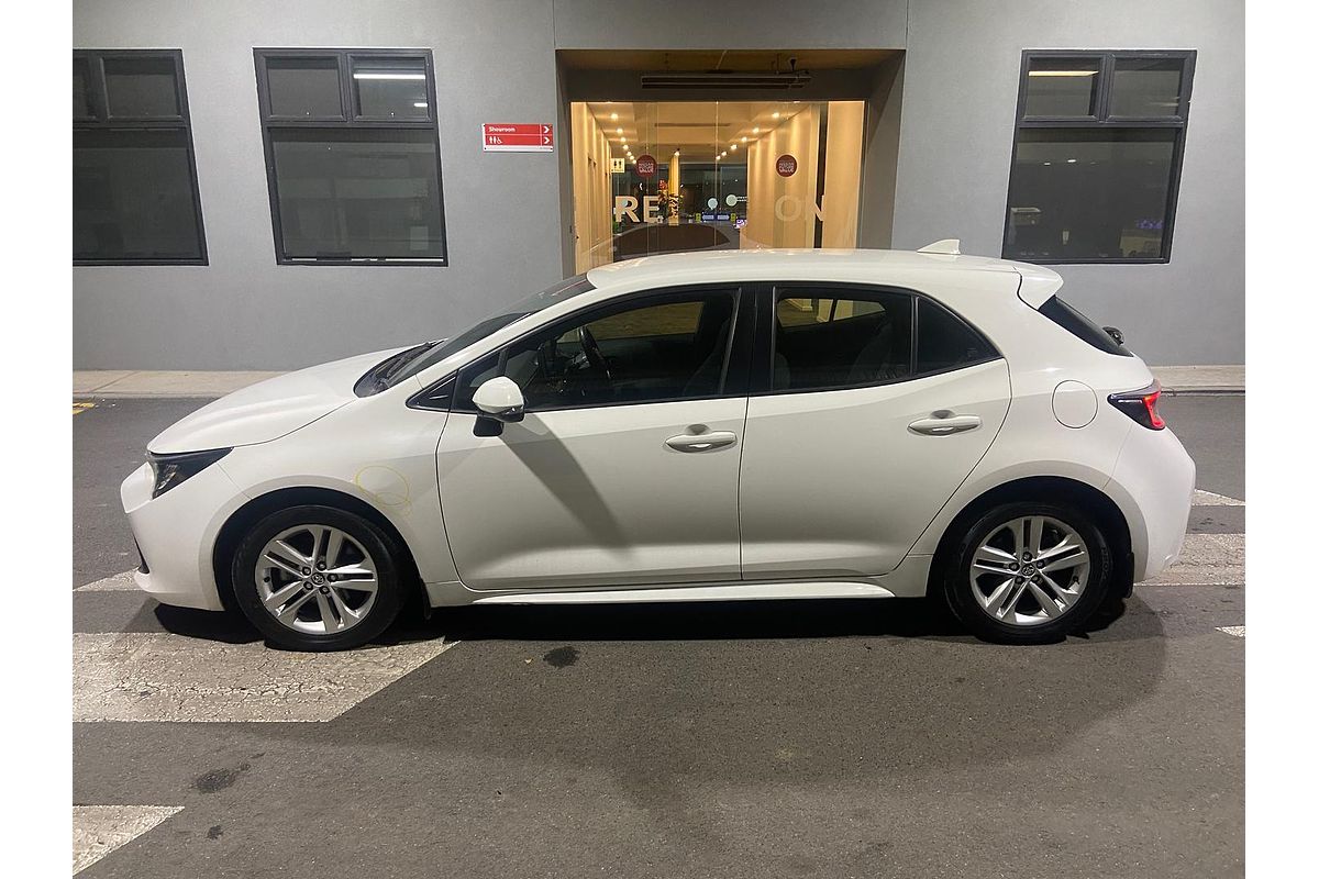 2018 Toyota Corolla Ascent Sport MZEA12R