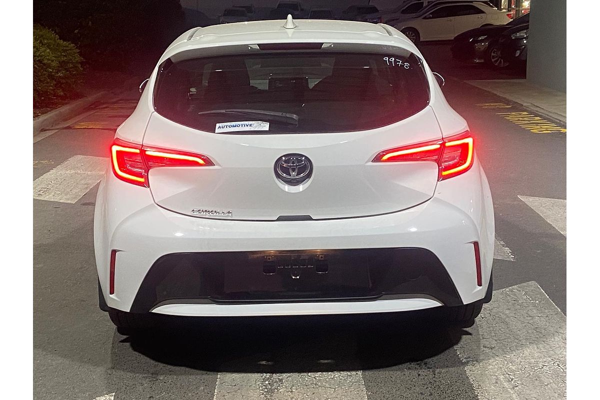 2018 Toyota Corolla Ascent Sport MZEA12R