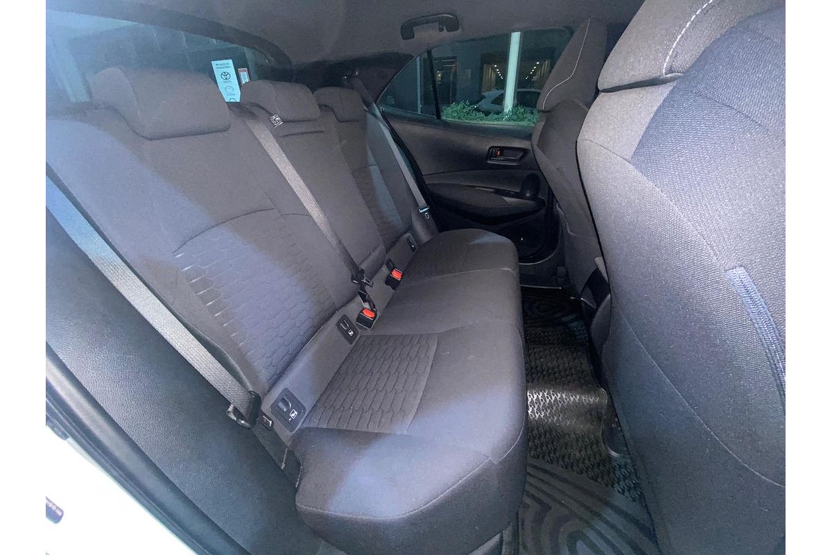 2018 Toyota Corolla Ascent Sport MZEA12R