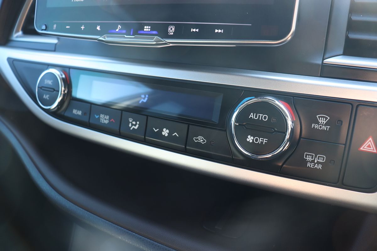 2016 Toyota Kluger Grande GSU55R