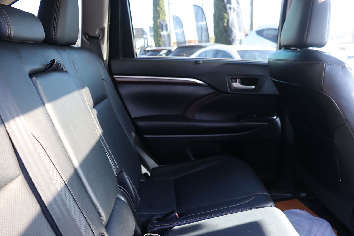 2016 Toyota Kluger Grande GSU55R