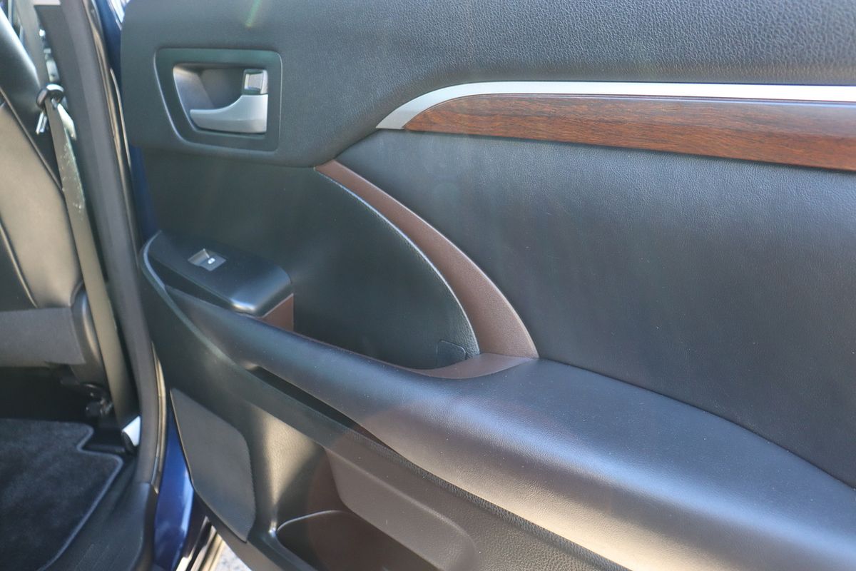 2016 Toyota Kluger Grande GSU55R
