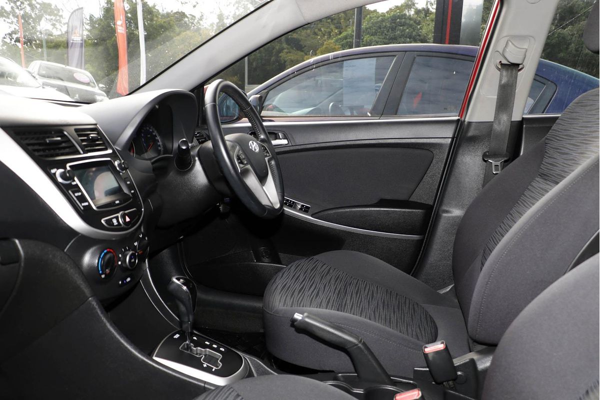2018 Hyundai Accent Sport RB6