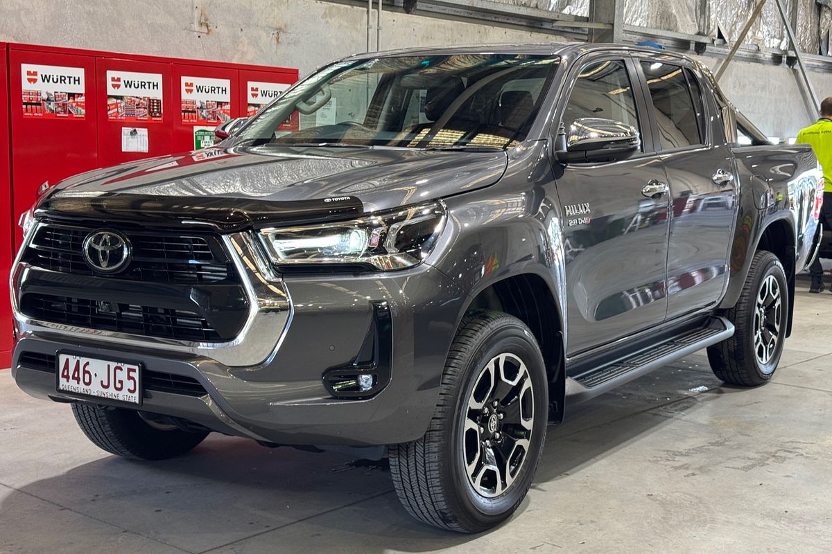2023 Toyota Hilux SR5 GUN126R